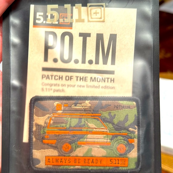 5.11 patch of the month June 2023. New, sealed in original pouch! - Picture 2 of 4